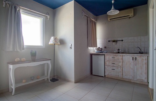 Malia House | Golden Sun