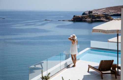 Paleopolis Apartment | Golden Vista, Beachfront Suites by Explore Andros