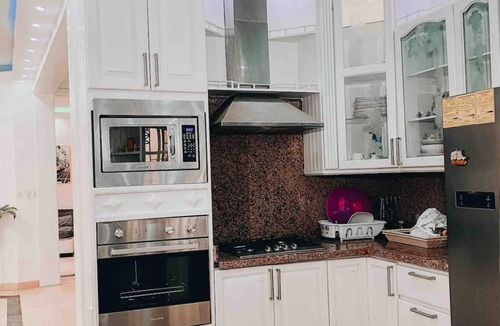 Santo Domingo Este Villa | Gorgeous 4 bedroom 5 bed Mini MansionnWith Pool