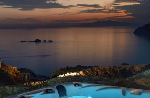 Xilokeratidi Villa | "Gorgeous Sea View Villa walking distance to 4 beaches" by Calypso Sunset Villas