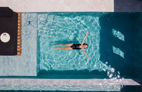Plaka Apartment | Grande Sea View Suite with Private Pool - Milestones Naxos Hotel