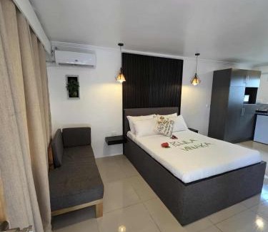 Martintar Hotel | Gray Inn
