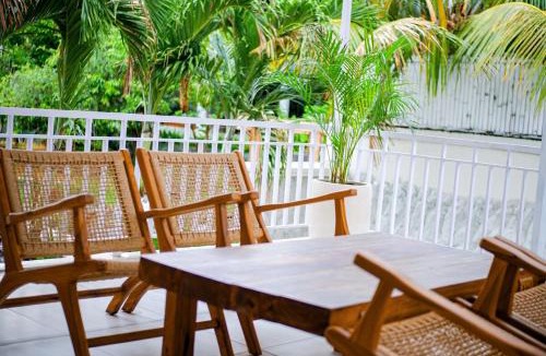 Batu Bolong Villa | great 3-bedroom Villa Near Canggus Top Attractions