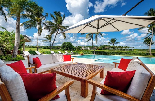 Las Palmas Villa | Great outdoor spaces make this a unique vacation spot