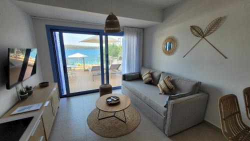 Perigiali Apartment | Greek Beach House Complex A1