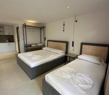 Ksamil Villa | Green Cottage