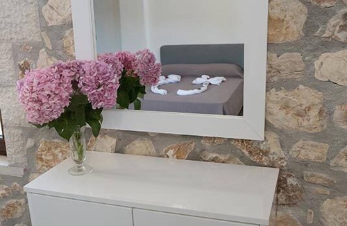 Valanidorrachi Hotel | Green Hill