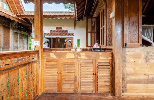 Sidemen House | Green Labak 1