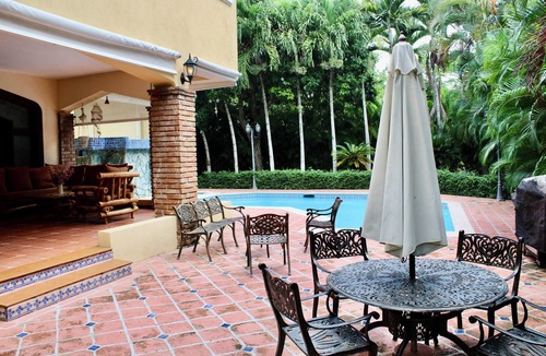 San Pedro de Macoris Villa | GuavaBerry-JuanDolio+Cozy-5BR+7Bds+11Pax+/Maid+WiFi+A/C-BBQ-PrivPool+TVSmart