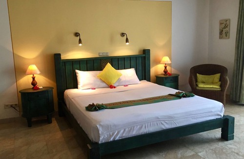 Rangdu Bed & Breakfast | Gunung Paradis Retreat