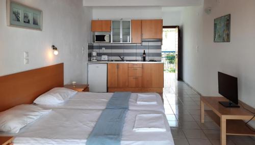 Katsarou Apartment | Hadoula Studios