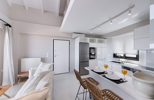 Frinion Apartment | Halcyon Deluxe Maisonettes Sea View
