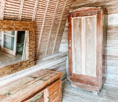Tumbak Bayuh Hotel | Happy Days Villa