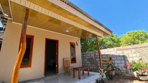 Rote Island Bed & Breakfast | Hecter Surf House