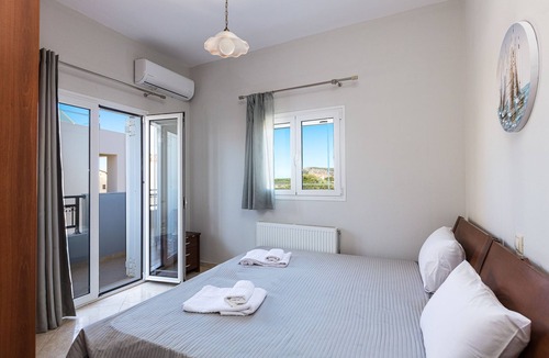 Skaleta House | Helena's Aparthotel