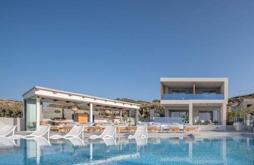 Skaleta Villa | Hermes Grand Luxury Beachfront Villa & Spa-Private Beach, Turkish Hammam & Sauna