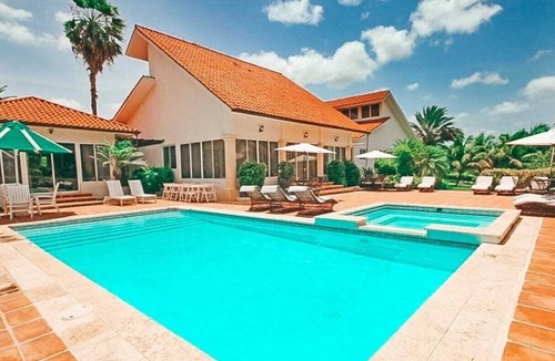 Las Piedras House | Hermosa Villa en Las Colinas - Casa de Campo