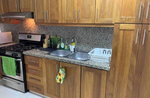Ensanche Naco Apartment | Hermoso Apto. Zona de Naco Con Jacuzzi + Bar!
