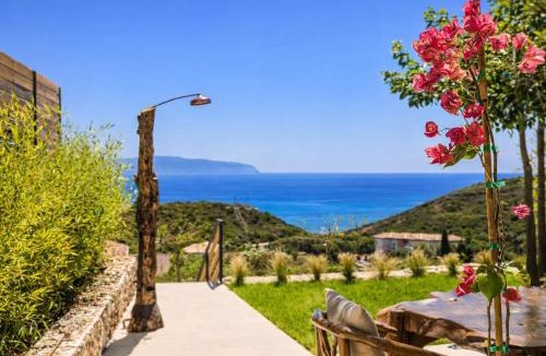 Ratzakli House | Hilaritas Sea View Suites in Kefalonia with Private Pool and Jacuzzi