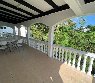 Suva House | Hill Bottom Accommodation, Namadi