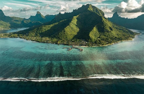 Pihaena Resort | Hilton Moorea Lagoon Resort & Spa