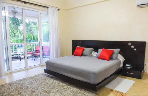 El Batey Apartment | Hispaniola Luxury Ocean Front Condo