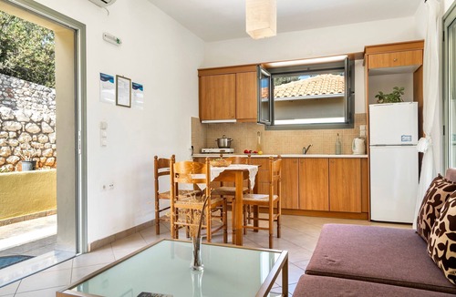 Agios Nikitas Apartment | Holiday Accommodation "Alkionides Apartment 3" with pine forest overlook