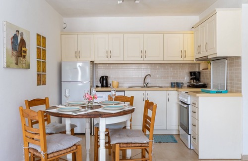 Ftelia House | Holiday Home 'Afroditi Ftelia Gerani A' with Mountain View, Wi-Fi and Air Conditioning