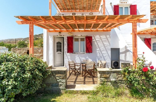 Agios Ioannis House | Holiday Home 'Anemologio 203 Tinos' with Sea View, Wi-Fi and Air Conditioning