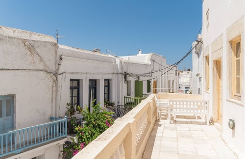 Mykonos Town House | Holiday Home 'Cambanis Residence Mykonos Town' with Sea View, Wi-Fi and Air Conditioning