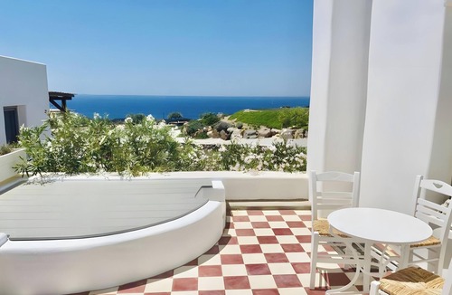 Milos House | Holiday Home 'Olive' with Sea View, Wi-Fi and Air Conditioning