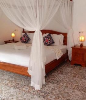 Kalibukbuk Villa | HOME VILLA