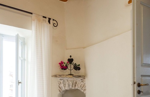 Ano Siros House | Home with character and a great view!
