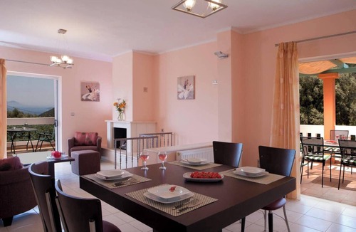Evgiros Villa | Homerez - Charming Villa in Lefkada with Pool