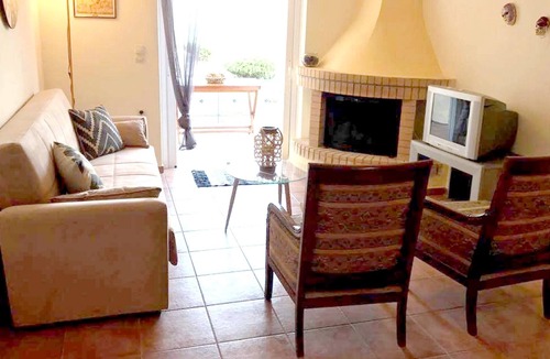 Theologos House | Homerez - House 500 m away from the beach for 4 ppl. with sea view at Theologos