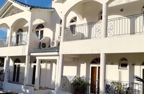 Reparto Ibarra House | Homerez - Nice house 600 m away from the beach for 2 ppl. with shared pool