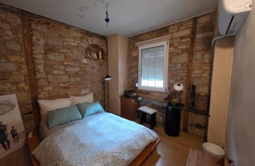 Chios Town Apartment | Homeric poems Suites