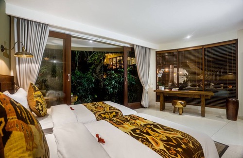 Melayang Resort | Honai Resort