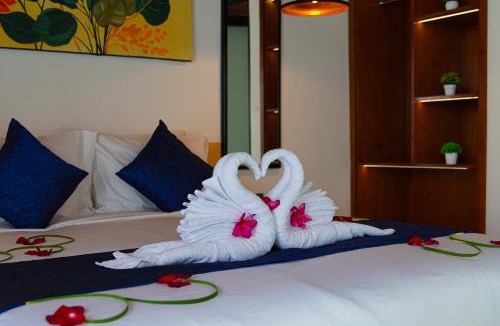 Denpasar Timur Villa | Honeymoon 1BR Villa Rose Laluxe A14 Sanur