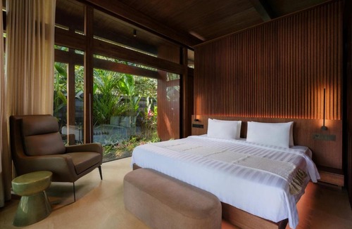 Kemenuh Hotel | Hot Stone Club Ubud