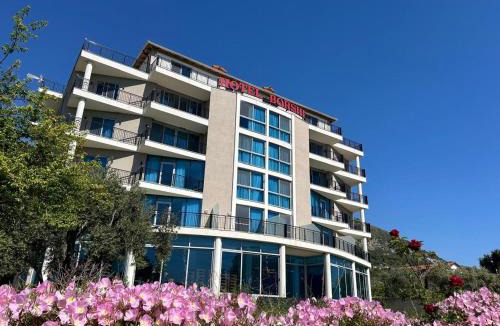 Qazim Pali Hotel | Hotel Borshi
