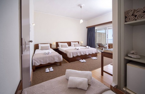 Bralos Hotel | Hotel Cokkinis