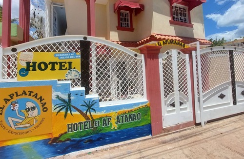 Pedernales Hotel | Hotel Elaplatanao