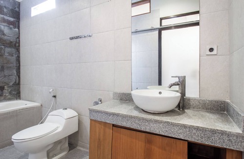 Banjar Semer House | Hotel O Canggu Near Echo Beach Formerly Saren Guesthouse