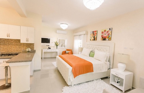 Bonao Hotel | Hotel Rancho Guacamayos