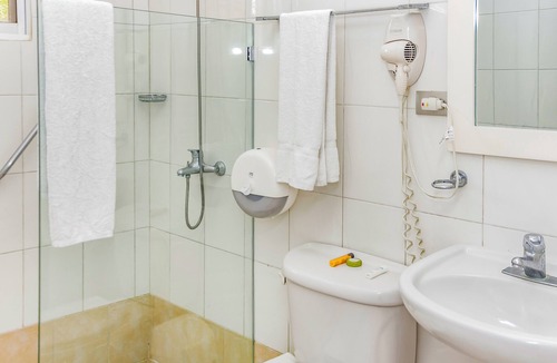 Barrio New York Hotel | Hotel & Restaurant Chino