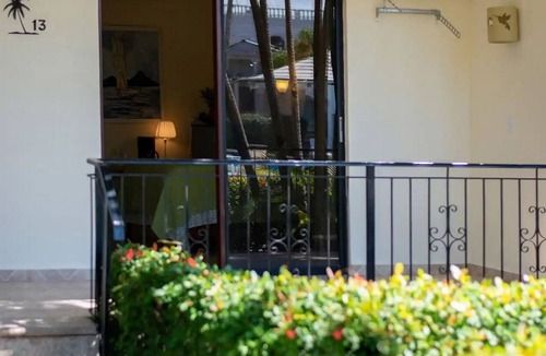 Playa Chiquita Apartment | Hotel room with the largest swimming pool in the area