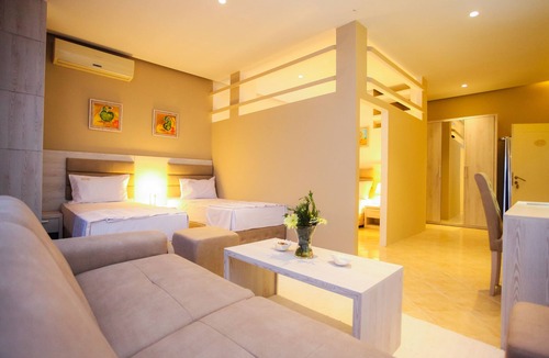 Velipoje Hotel | Hotel Valz