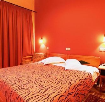 Delfoi Hotel | Hotel Varonos