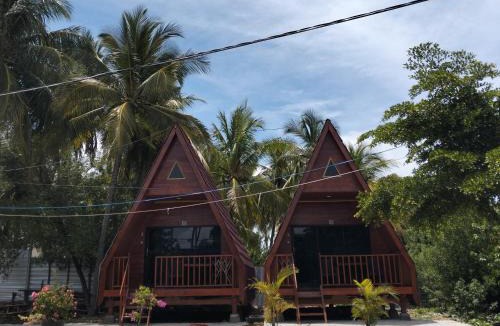 Empang Hotel | Hotel Villa Beach Transit 2 & Whaleshark Tour
